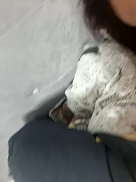 Anayssa  online show from 8, 10, 2025