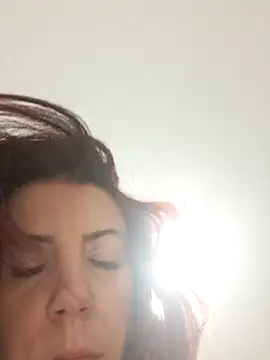 Anayssa  online show from 13, 10, 2025