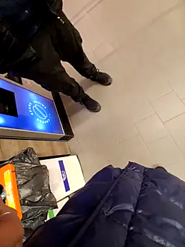 Anayssa  online show from 11, 2, 2026