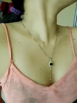 Snapshot of Sweet_Bindika07 chatting on 7, 10, 2025 Sweet Bindika07 online show from 7, 10, 2025