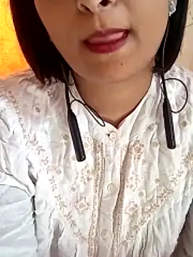 Snapshot of Queen_Kushi4 chatting on 22, 5, 2026 Queen Kushi4 online show from 22, 5, 2026