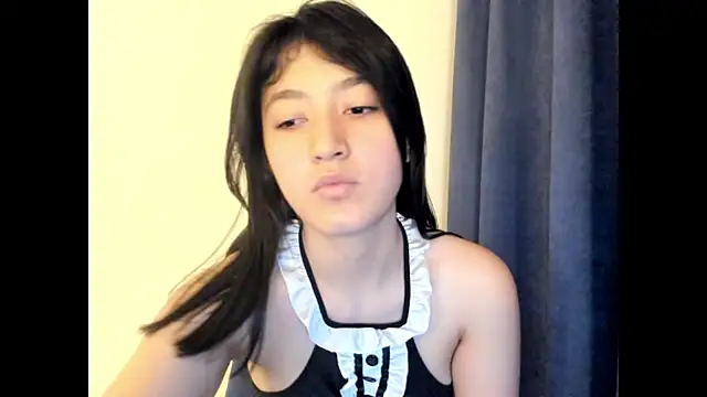 Snapshot of Mayachka333 chatting on 10, 9, 2025 Mayachka333 online show from 10, 9, 2025