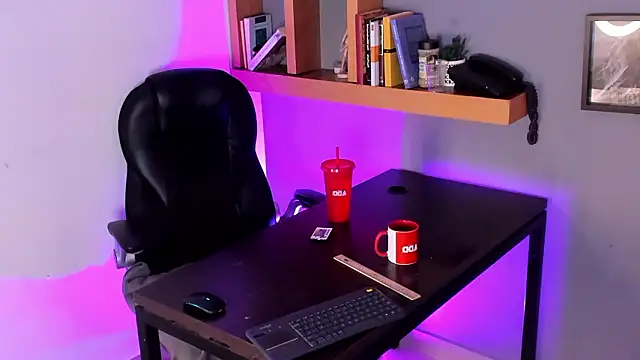 pinkk deemon online show from 18, 1, 2026