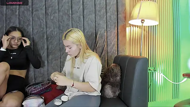 rubby lux online show from 20, 11, 2025