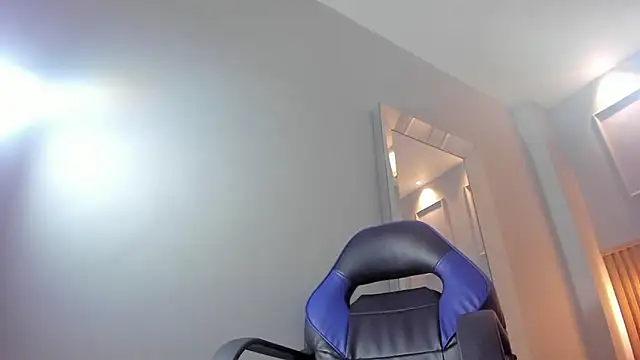 ALISSON BARKER online show from 24, 11, 2025