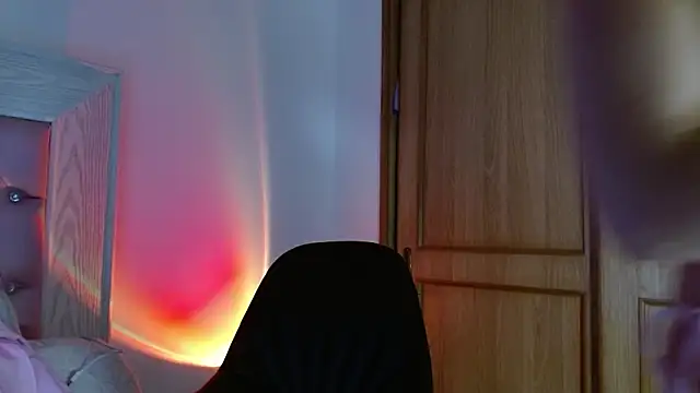 Ayleen m online show from 6, 2, 2026