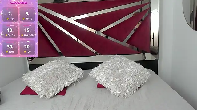 EvaViulet online show from 6, 11, 2025