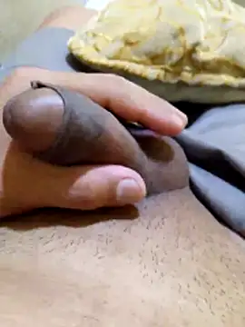 JoaoPedro17cm online show from 21, 10, 2025