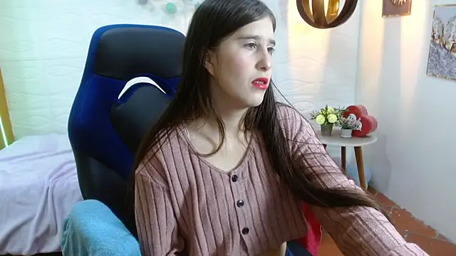 Snapshot of karlarousex chatting on 19, 10, 2025 karlarousex online show from 19, 10, 2025