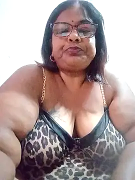 Snapshot of mileesha chatting on 12, 2, 2025 mileesha online show from 12, 2, 2025