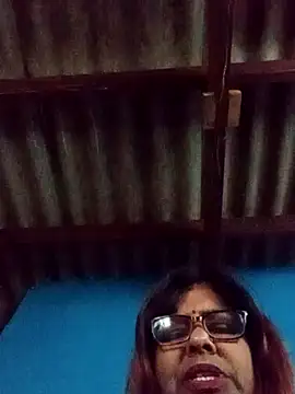 Snapshot of mileesha chatting on 27, 10, 2025 mileesha online show from 27, 10, 2025