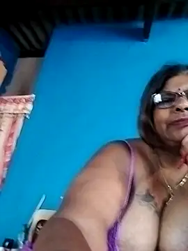 Snapshot of mileesha chatting on 30, 10, 2025 mileesha online show from 30, 10, 2025