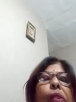 Snapshot of mileesha chatting on 20, 11, 2025 mileesha online show from 20, 11, 2025