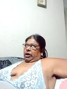 Snapshot of mileesha chatting on 13, 1, 2026 mileesha online show from 13, 1, 2026