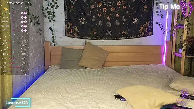 Snapshot of Bekky_Hammon chatting on 14, 10, 2025 Bekky Hammon online show from 14, 10, 2025