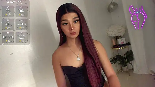 TrinityFucksYou online show from 27, 11, 2025