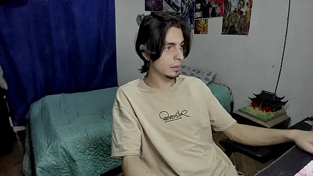 Snapshot of golden_ryyan chatting on 6, 5, 2026 golden ryyan online show from 6, 5, 2026