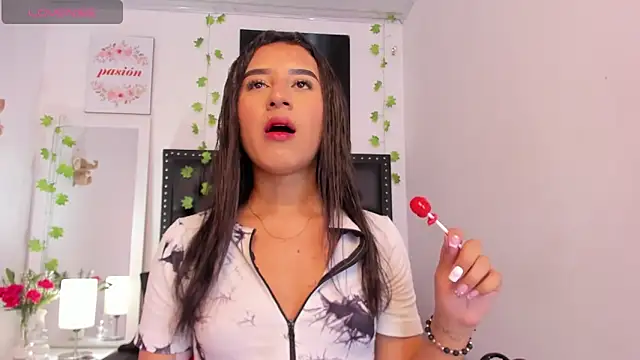 Snapshot of ScarlettVell chatting on 18, 1, 2026 ScarlettVell online show from 18, 1, 2026