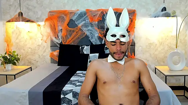 Snapshot of RaphaelDufort chatting on 29, 10, 2025 RaphaelDufort online show from 29, 10, 2025