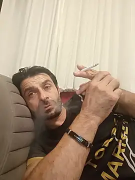 Snapshot of alex10alexx chatting on 23, 6, 2026 alex10alexx online show from 23, 6, 2026
