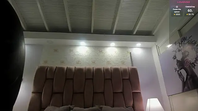 aishathornee online show from 27, 11, 2025