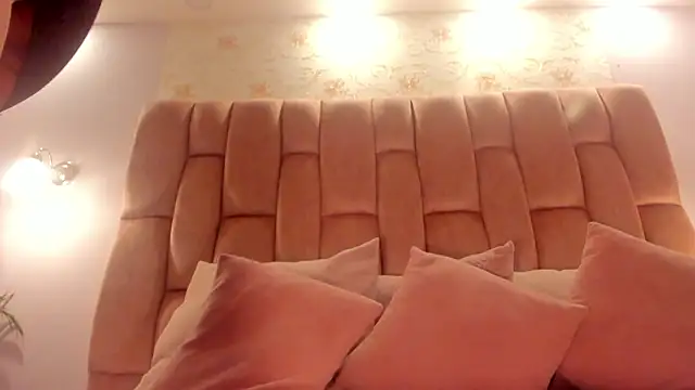 aishathornee online show from 27, 2, 2026