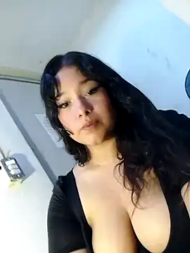 Stephy  online show from 9, 10, 2025