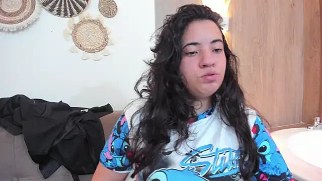 Nicol Chang online show from 24, 2, 2026