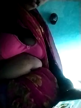 Snapshot of Hot-qwer chatting on 21, 2, 2026 Hot-qwer online show from 21, 2, 2026