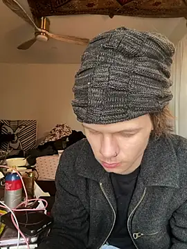 XanderOzzz online show from 12, 2, 2026