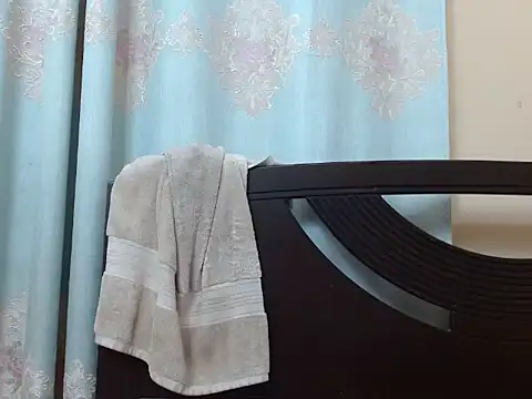 Snapshot of smallcuute chatting on 16, 9, 2025 smallcuute online show from 16, 9, 2025