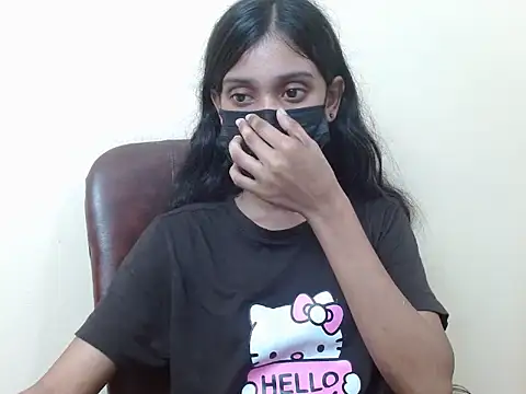 Snapshot of smallcuute chatting on 23, 9, 2025 smallcuute online show from 23, 9, 2025