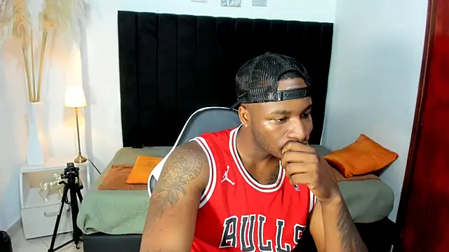 chrstian lewis1 online show from 9, 11, 2025