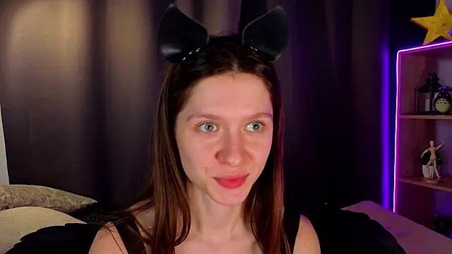 MinaMancilla online show from 10, 9, 2025