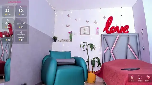 Snapshot of aurora_tziu chatting on 13, 5, 2026 aurora tziu online show from 13, 5, 2026