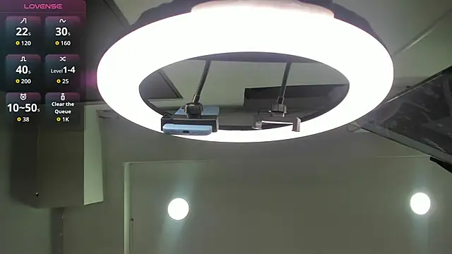 Snapshot of aurora_tziu chatting on 14, 5, 2026 aurora tziu online show from 14, 5, 2026