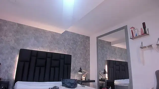 crystaldarliing online show from 16, 1, 2026