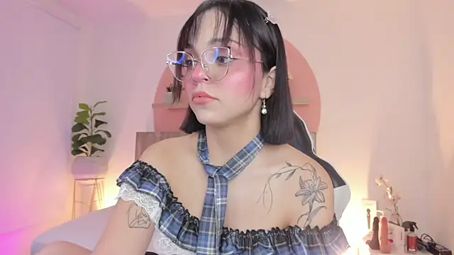 Clara Luu online show from 22, 2, 2026