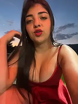 Isaa-Sweet online show from 22, 11, 2025