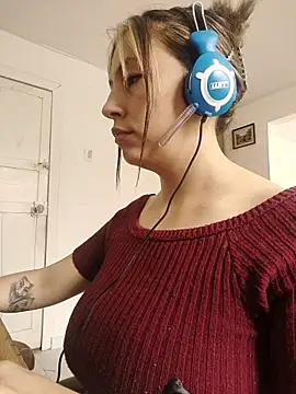 AlanaDesire online show from 28, 9, 2025