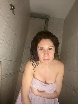 kendrafarq online show from 16, 4, 2026