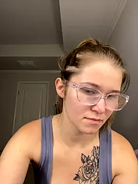 Snapshot of Riley_ray69 chatting on 9, 9, 2025 Riley ray69 online show from 9, 9, 2025