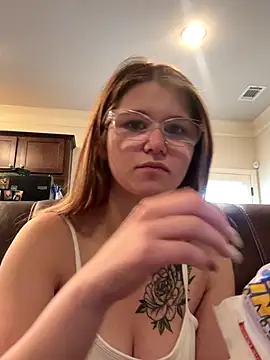 Snapshot of Riley_ray69 chatting on 3, 10, 2025 Riley ray69 online show from 3, 10, 2025
