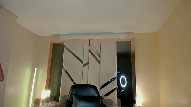 EmmaStonns online show from 10, 2, 2026