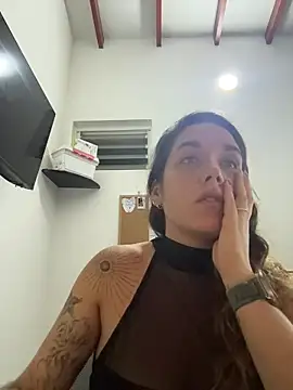 Sophia House  online show from 25, 10, 2025