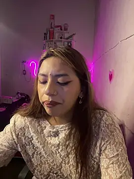 Snapshot of SoftLady_S33 chatting on 5, 6, 2026 SoftLady S33 online show from 5, 6, 2026