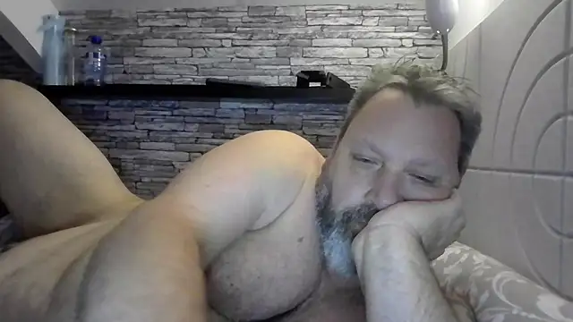 Snapshot of BigMan738@xh chatting on 17, 5, 2026 BigMan738xh online show from 17, 5, 2026