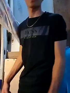 LUISSLEONN0958 online show from 30, 9, 2025