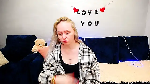 LiluMoon   online show from 29, 3, 2026