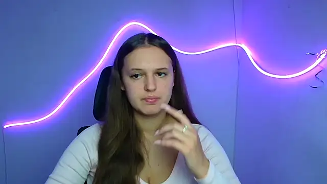 Aurora White online show from 27, 9, 2025